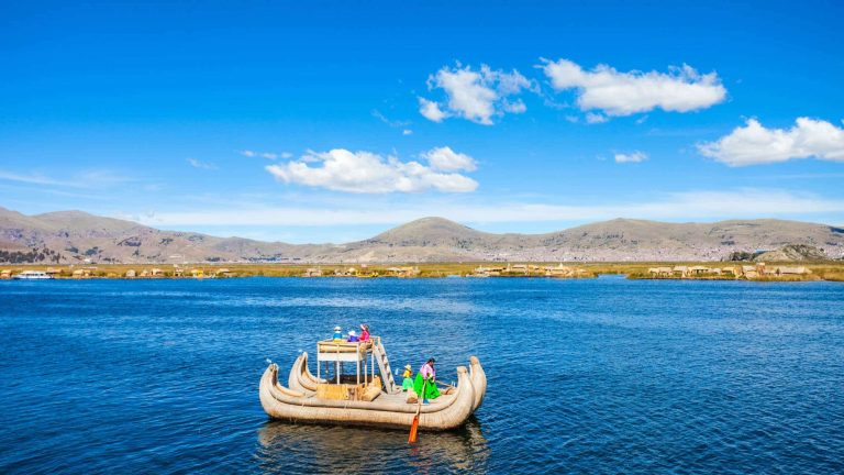 Complete Guide to Visit Titicaca Lake and Sun Island