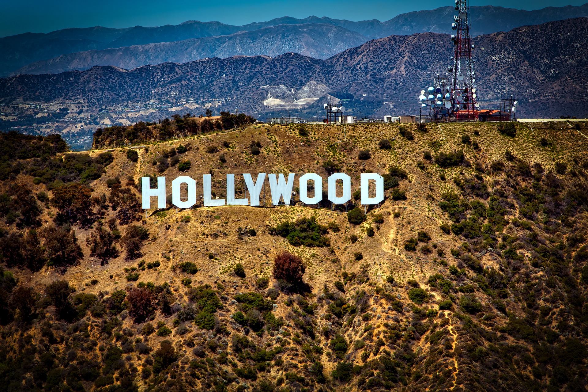 Cartel de Hollywood sobre la colina - Imagen obtenida de: https://pixabay.com/images/id-1598473/