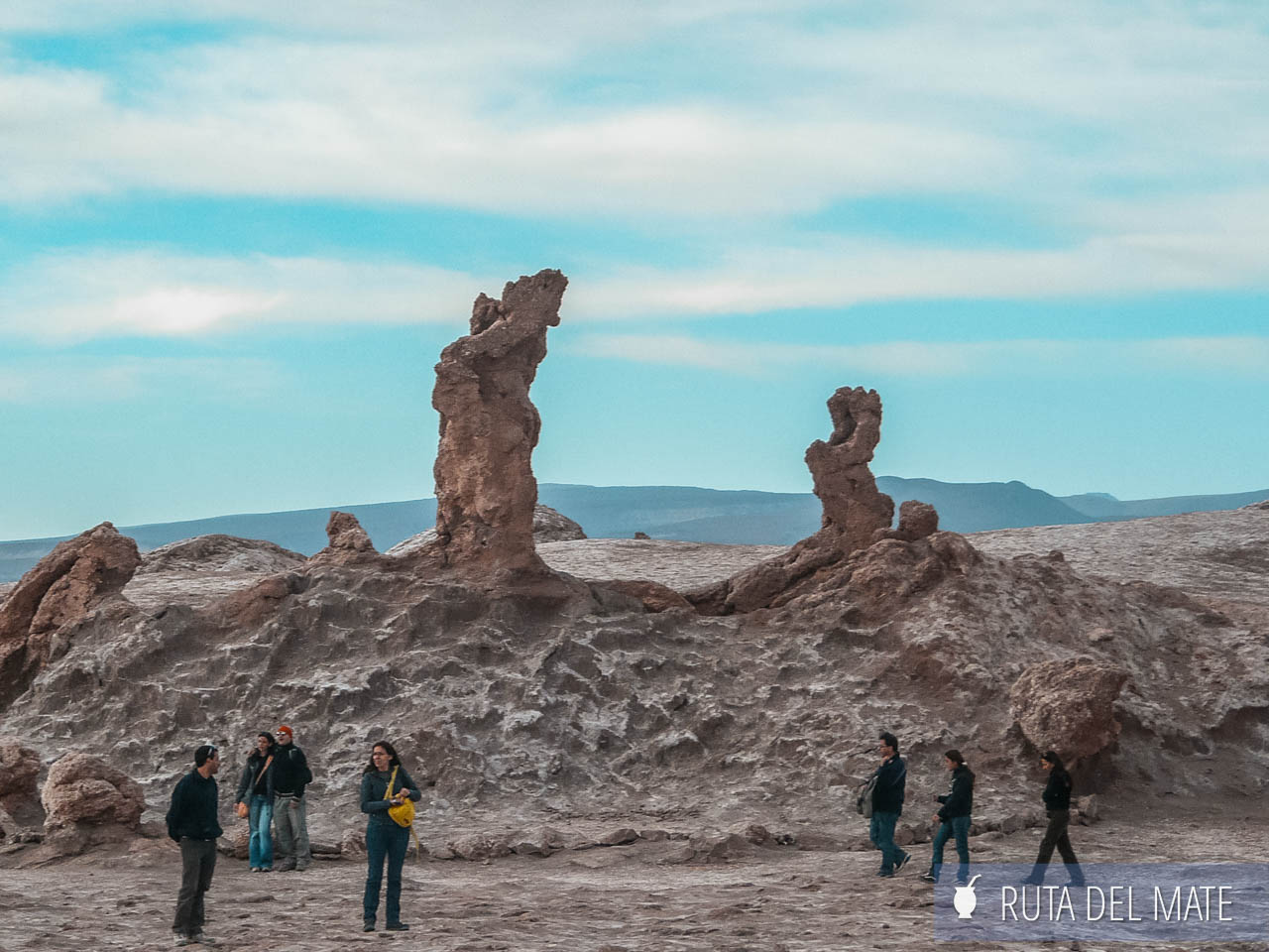 ¿Qué VER en SAN PEDRO DE ATACAMA? 7 lugares imperdibles 4 Las Tres Marías en el Valle de la Luna del Desierto de Atacama
