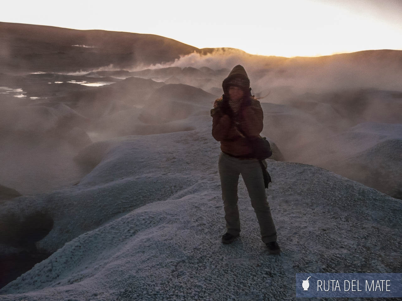 Qué VER en el SALAR de UYUNI y alrededores 12 Géiseres de Sol de Mañana